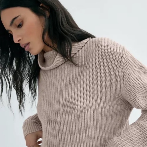 Aritzia Wilfred⎜MONTPELLIER WAIST TURTLENECK⎜HEATHER TRACE - Picture 4 of 13